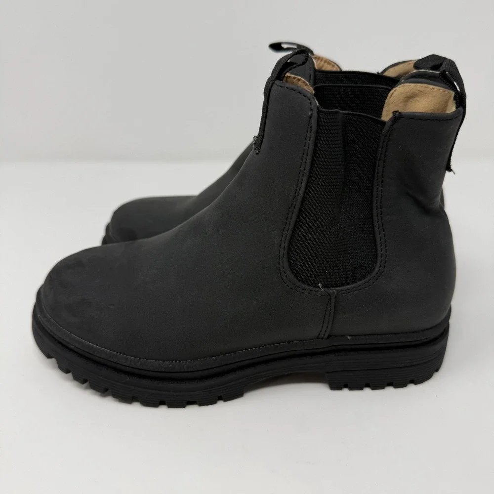 Cotton On Kids Black Matte Chelsea Boots Size 1 US Kids Lug Sole‎